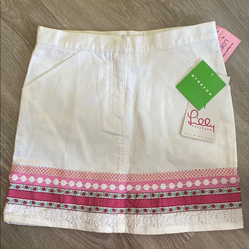 Lilly Pulitzer White Skirt with Pink and Green Details